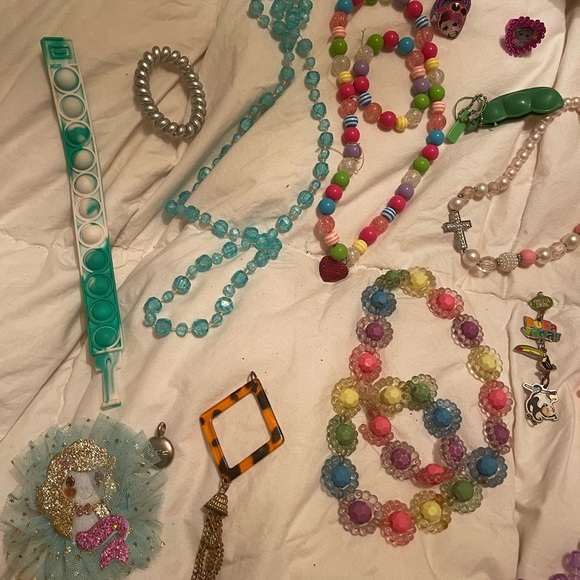 JEWELRY. LITTLE GIRLS - Picture 8 of 8